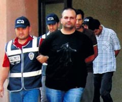 Trk polisi yakalar!